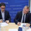 Potpisan Sporazum o davanju dvaju vozila mobilnih ambulanti na uporabu